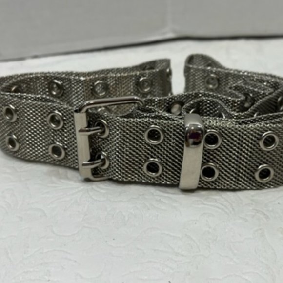 VTG Silver Metal Mesh Belt w/Double Eyelet Design & Rectangle Roller Buckle - Picture 9 of 10